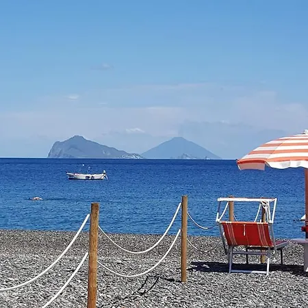 Punta Lena * Λίπαρι
