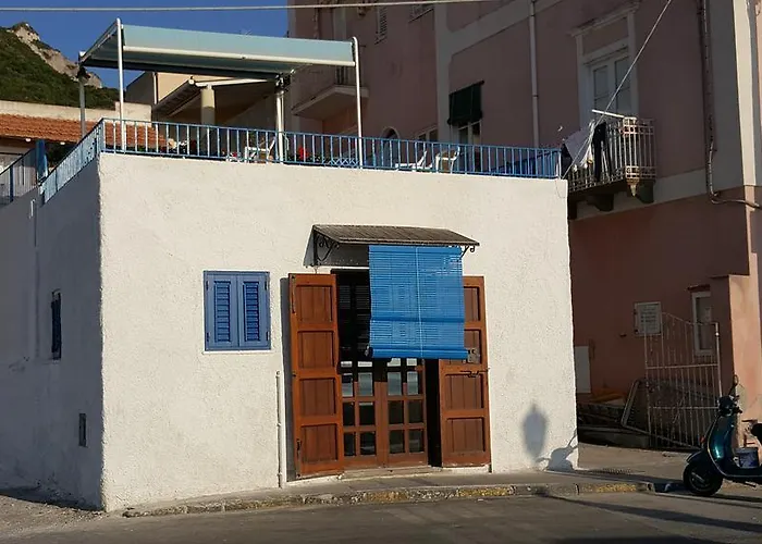 Punta Lena 度假居 利帕里